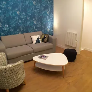 Apartment The Blue House Frankreich